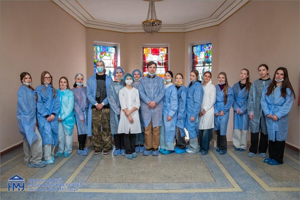 Лікарі Університетської клініки розробили і провели ексклюзивний профорієнтаційний захід для старшокласників