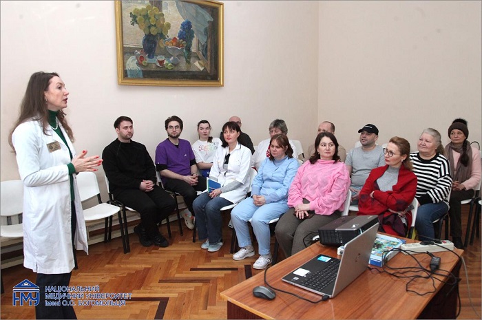 В Університетській клініці розпочала роботу Школа здорової спини